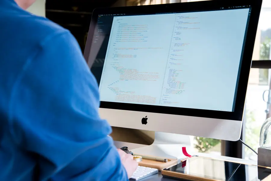 Vercel Connect Integration Eliminates Token Management for AI Chat SDK Developers