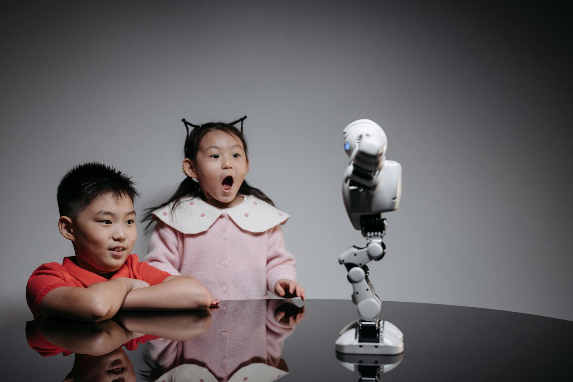 Tech Leaders and AI Psychosis: Why Silicon Valley’s Hype Cycle Is Damaging Trust in Artificial Intelligence